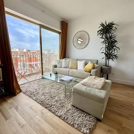 Superb Floor Studio, Center. Apartment *